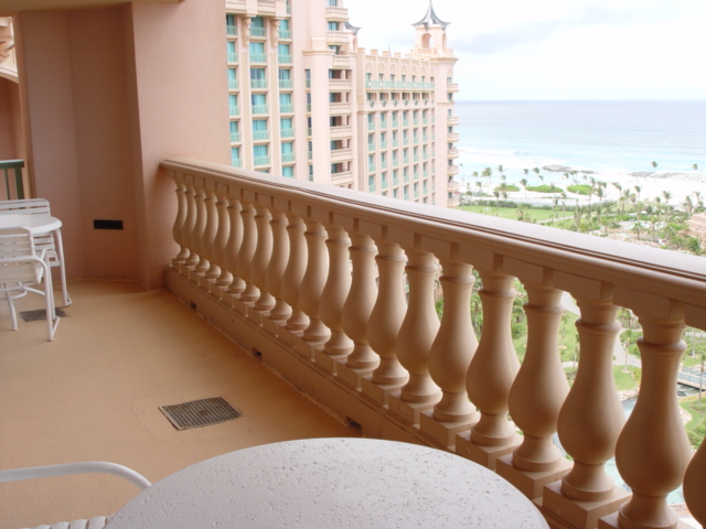 balcony-oceanview-atlantis-paradise-island.jpg