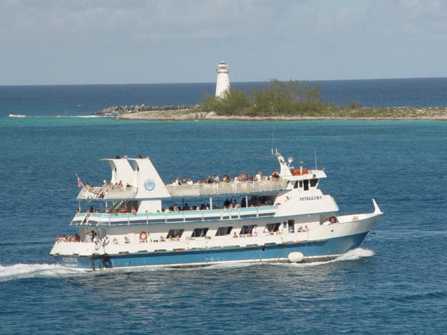 ferry-to-paradise-island-lighthouse.jpg