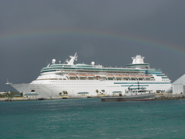 rainbow-over-royal-caribbean-ship-port-of-nassau-2.jpg