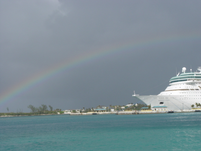 rainbow-over-royal-caribbean-ship-port-of-nassau-3.jpg