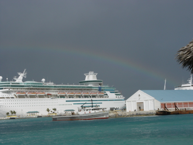 rainbow-over-royal-caribbean-ship-port-of-nassau-5.jpg