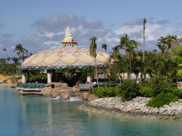 Lagoon Bar and Grill