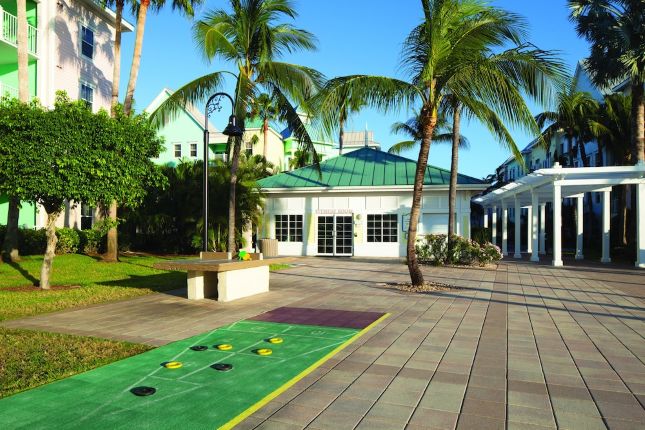 Harborside Resort Villas courtyard